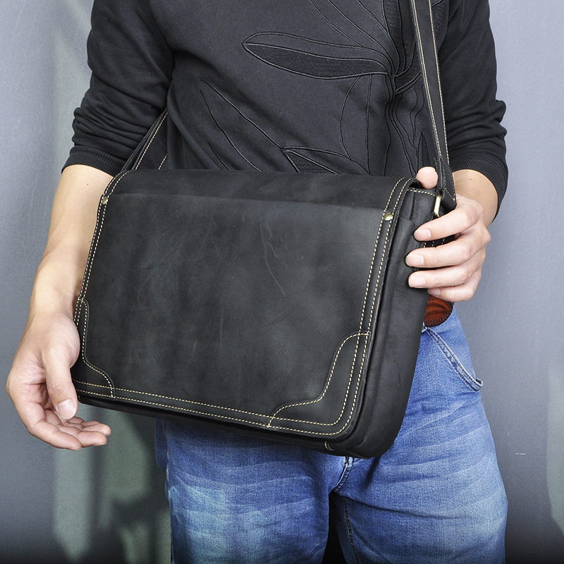 New Crazy Horse Leather Male R - Interior Design University recensione e prezzo