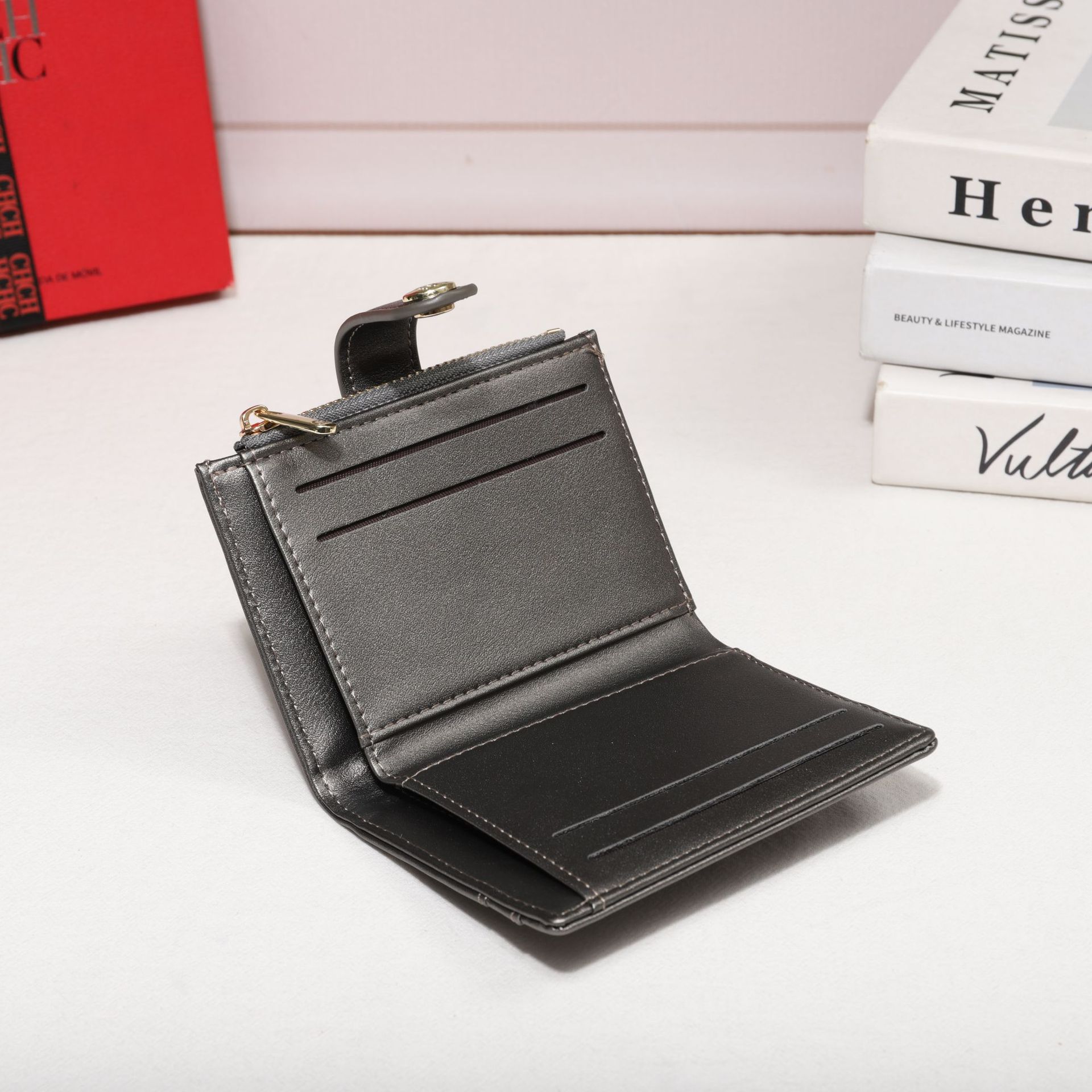 Women's CH Wallet Compact Coin - Interior Design Instagram recensione e prezzo