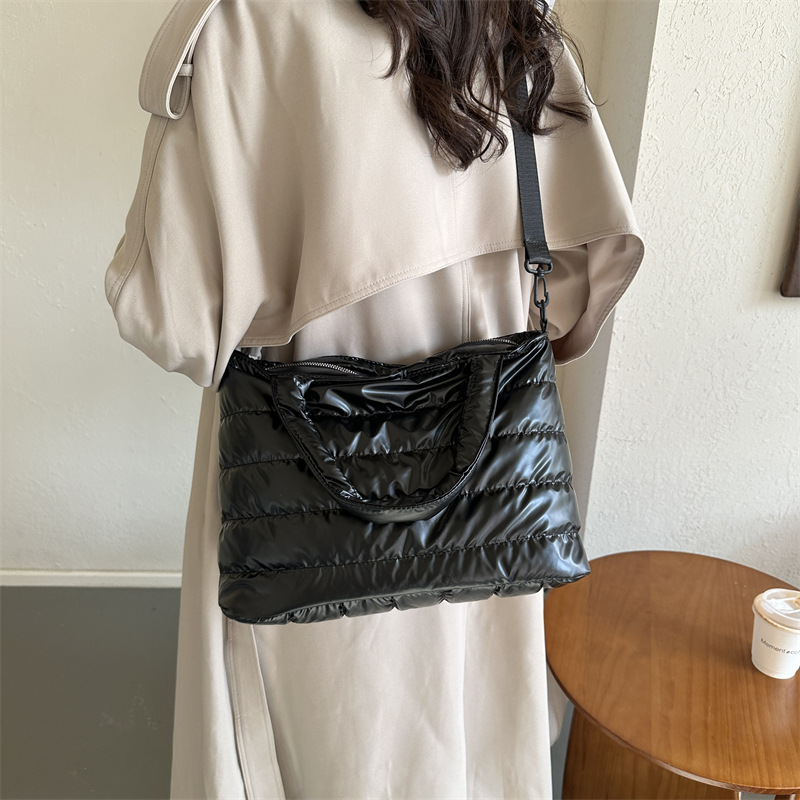 Cotton Clothing Crossbody Bags - Interior Design Open Space recensione e prezzo