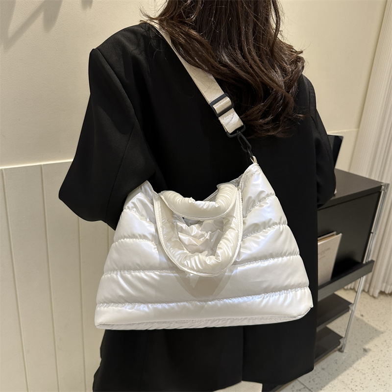 Cotton Clothing Crossbody Bags - Interior Design Open Space recensione e prezzo