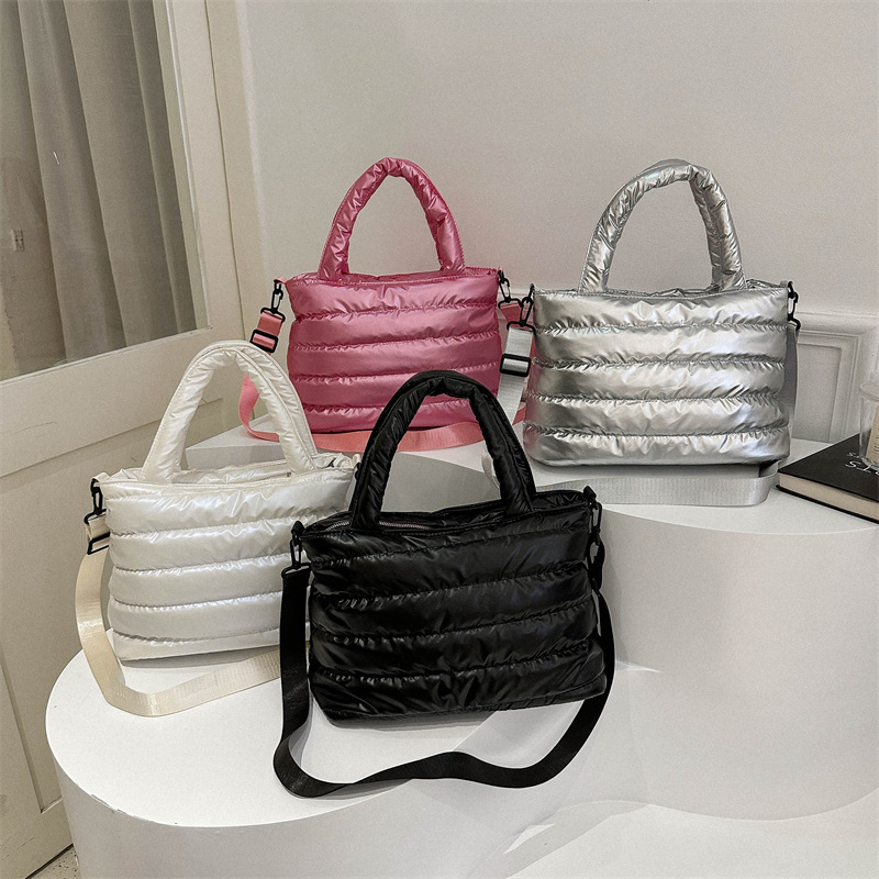 Cotton Clothing Crossbody Bags - Interior Design Open Space recensione e prezzo