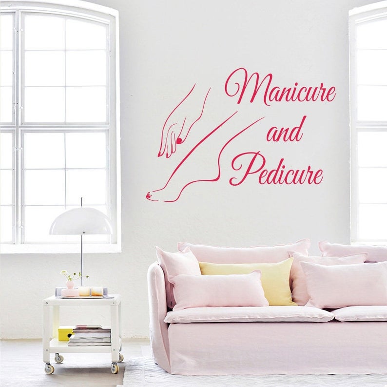 Beauty Salon Manicure Pedicure - Interior Design Nail Salon recensione e prezzo